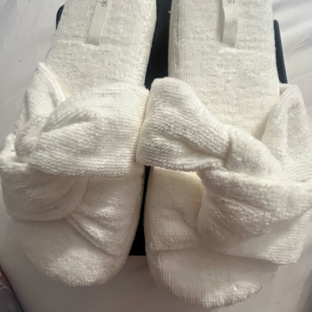 Pretty new skin slippers